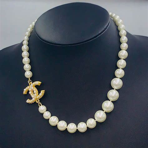 1stdibs chanel necklace|chanel pearl necklace 580.